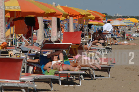 VENEZIA 1/08/2007 - LITORALE DEL CAVALLINO  ©Graziano Arici/Rosebud2 SPIAGGIA