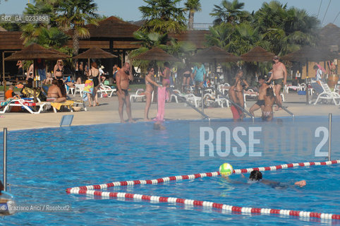VENEZIA 1/08/2007 - LITORALE DI JESOLO ACQUALANDIA ©Graziano Arici/Rosebud2 SPIAGGIA ACQUA PISCINA