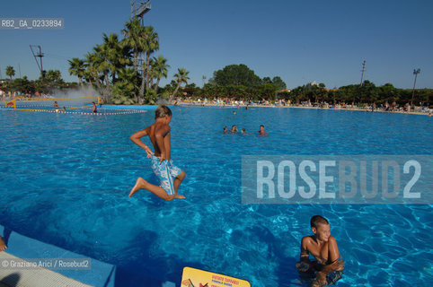 VENEZIA 1/08/2007 - LITORALE DI JESOLO ACQUALANDIA ©Graziano Arici/Rosebud2 SPIAGGIA ACQUA PISCINA