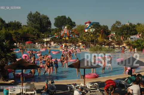 VENEZIA 1/08/2007 - LITORALE DI JESOLO ACQUALANDIA ©Graziano Arici/Rosebud2 SPIAGGIA ACQUA PISCINA