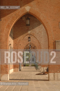 VENEZIA 25 SETTEMBRE 2007  - ARSENALE DI VENEZIA : PORTA DI TERRA, DARSENA VECCHIA BUCINTORO, CANALE DELLE GALEAZZE, STRADE CAMPAGNA, PIAZZALE DELLIMPERO ©Graziano Arici/Rosebud2 ARCHEOLOGIA INDUSTRIALE