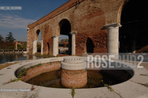 VENEZIA 25 SETTEMBRE 2007  - ARSENALE DI VENEZIA : PORTA DI TERRA, DARSENA VECCHIA BUCINTORO, CANALE DELLE GALEAZZE, STRADE CAMPAGNA, PIAZZALE DELLIMPERO ©Graziano Arici/Rosebud2 ARCHEOLOGIA INDUSTRIALE