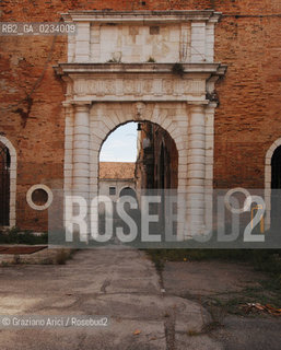 VENEZIA 25 SETTEMBRE 2007  - ARSENALE DI VENEZIA : PORTA DI TERRA, DARSENA VECCHIA BUCINTORO, CANALE DELLE GALEAZZE, STRADE CAMPAGNA, PIAZZALE DELLIMPERO ©Graziano Arici/Rosebud2 ARCHEOLOGIA INDUSTRIALE