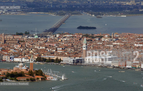 VENEZIA SETTEMBRE 2007 - FOTO AEREA DI VENEZIA ©Graziano Arici/Rosebud2 SKYLINE
