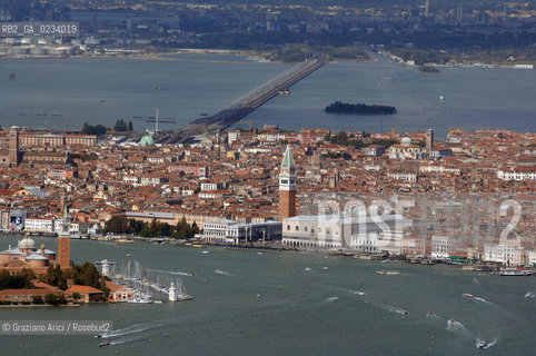 VENEZIA SETTEMBRE 2007 - FOTO AEREA DI VENEZIA ©Graziano Arici/Rosebud2 SKYLINE