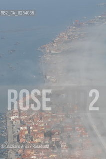 VENEZIA 13/03/08 FOTO AEREE DI PELLESTRINA CON LA NEBBIA ©Graziano Arici/Rosebud2 LIDO