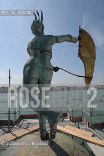 24/4/08 - LAVORI DI RESTAURO  E RISTRUTTURAZIONE DELLA PUNTA DELLA DOGANA ©Graziano Arici/Rosebud2