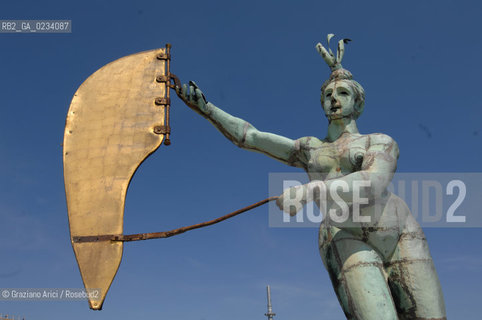 24/4/08 - LAVORI DI RESTAURO  E RISTRUTTURAZIONE DELLA PUNTA DELLA DOGANA ©Graziano Arici/Rosebud2