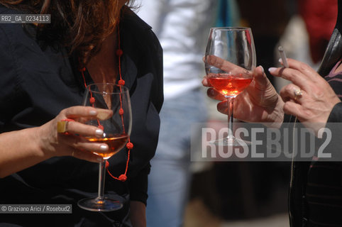 VENEZIA APRILE 2008 - RIALTO CAMPIELLO BELLA VIENNA APERITIVO E SPRITZ ©Graziano Arici/Rosebud2 GASTRONOMIA