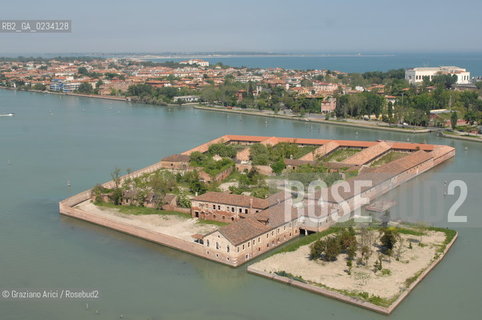 VENEZIA 8/05/08 FOTO AEREE DELLISOLA DEL LAZZARETTO VECCHIO ©Graziano Arici/Rosebud2 CONSORZIO VENEZIA NUOVA