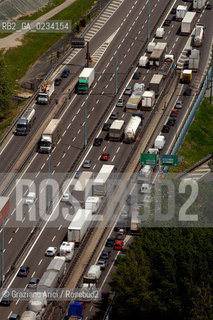 VENEZIA 8/5/08 FOTO AEREE DELLA SUPERSTRADA TANGENZIALE A MESTRE ©Graziano Arici/Rosebud2 TRAFFICO AUTOMOBILE