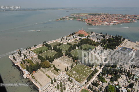 VENEZIA 8/5/08 FOTO AEREE DELLISOLA DI S.MICHELE ©Graziano Arici/Rosebud2 CIMITERO MURANO