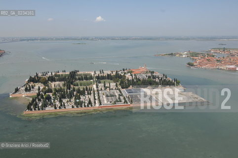 VENEZIA 8/5/08 FOTO AEREE DELLISOLA DI S.MICHELE ©Graziano Arici/Rosebud2 CIMITERO MURANO