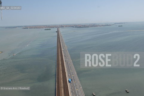 VENEZIA 8/5/08 FOTO AEREE DEL PONTE TRANSAGUNARE DELLA LIBERTA ©Graziano Arici/Rosebud2