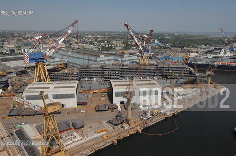 VENEZIA 8/5/08 FOTO AEREE DEI CANTIERI ALLA FINCANTIERI A MARGHERA ©Graziano Arici/Rosebud2 NAVE
