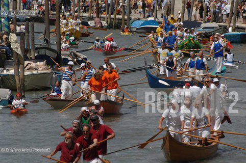 VENEZIA 11/5/08 REGATA VOGALONGA IN RIO DI CANNAREGIO ©Graziano Arici/Rosebud2 BARCA