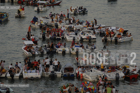 VENEZIA 20 LUGLIO 2008 . FESTA DEL REDENTORE SUL CANTIERE DI PUNTA DELLA DOGANA MONIQUE VEUTE ©Graziano Arici/Rosebud2 DOTTOR GROUP FUOCHI ARTIFICIO