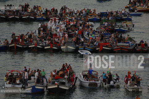 VENEZIA 20 LUGLIO 2008 . FESTA DEL REDENTORE SUL CANTIERE DI PUNTA DELLA DOGANA MONIQUE VEUTE ©Graziano Arici/Rosebud2 DOTTOR GROUP FUOCHI ARTIFICIO