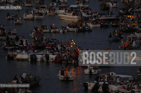 VENEZIA 20 LUGLIO 2008 . FESTA DEL REDENTORE SUL CANTIERE DI PUNTA DELLA DOGANA MONIQUE VEUTE ©Graziano Arici/Rosebud2 DOTTOR GROUP FUOCHI ARTIFICIO