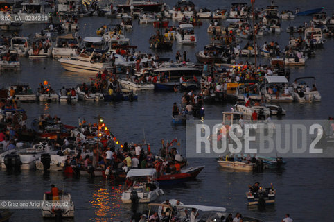 VENEZIA 20 LUGLIO 2008 . FESTA DEL REDENTORE SUL CANTIERE DI PUNTA DELLA DOGANA MONIQUE VEUTE ©Graziano Arici/Rosebud2 DOTTOR GROUP FUOCHI ARTIFICIO