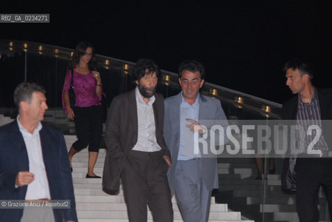 VENICE 2/09/08 - THE NEW 4TH BRIDGE ONGRAND CANAL IN VENICE DESIGNED BY THE SPANISH ARCHITECT SANTIAGO CALATRAVA: THE MAYOR OF VENICE MASSIMO CACCIARI WITH SANTIAGO CALATRAVA © MARTA BUSO/ARICI/GRAZIANERI ARCHITETTO ARCHITETTURA PONTE