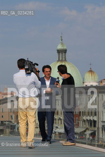 VENICE 2/09/08 - THE ARCHITECT SANTIAGO CALATRAVA DESIGNER OF THE NEW 4TH BRIDGE ON GRAND CANAL IN VENICE   © MARTA BUSO/ARICI/GRAZIANERI ARCHITETTO ARCHITETTURA PONTE