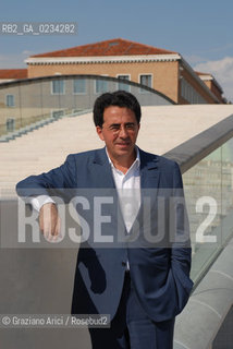 VENICE 2/09/08 - THE ARCHITECT SANTIAGO CALATRAVA DESIGNER OF THE NEW 4TH BRIDGE ON GRAND CANAL IN VENICE   © MARTA BUSO/ARICI/GRAZIANERI ARCHITETTO ARCHITETTURA PONTE