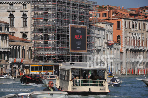 VENICE SEPTEMBER 2008 THE GEANT PUBLICITY ON THE GRAN CANAL IN VENICE : THE CA GIUSTINIAN PALACE ©Graziano Arici/Rosebud2 PUBBLICITà VENICE ON SALE