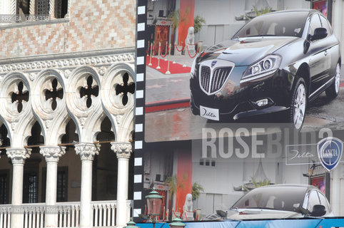 VENICE SEPTEMBER 2008 THE GEANT PUBLICITY ON THE GRAN CANAL IN VENICE : THE DOGES PALACE ©Graziano Arici/Rosebud2 PUBBLICITà VENICE ON SALE