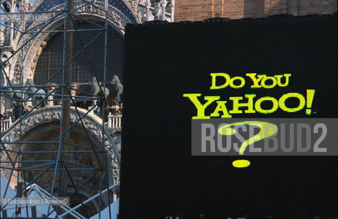 VENICE SEPTEMBER 2008 THE GEANT PUBLICITY ON THE GRAN CANAL IN VENICE : ST MARKS SQUARE ©Graziano Arici/Rosebud2 PUBBLICITà VENICE ON SALE