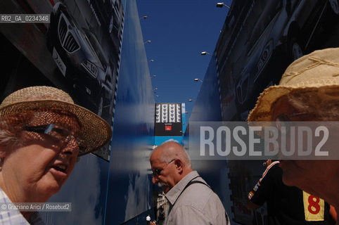 VENEZIA SETTEMBRE 2008 PUBBLICITA SUL CANAL GRANDE E A SAN MARCO ©Graziano Arici/Rosebud2 SPONSOR TURISMO VAPORETTO