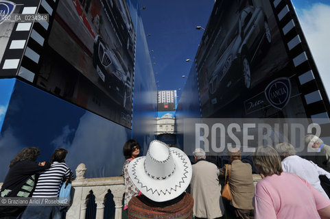 VENEZIA SETTEMBRE 2008 PUBBLICITA SUL CANAL GRANDE E A SAN MARCO ©Graziano Arici/Rosebud2 SPONSOR TURISMO VAPORETTO