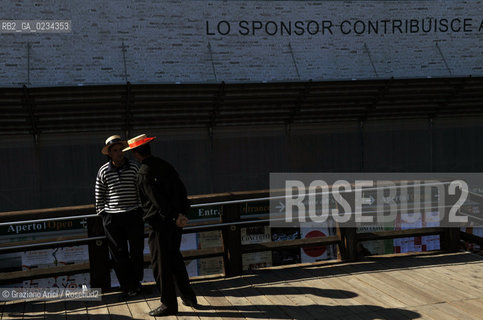 VENEZIA SETTEMBRE 2008 PUBBLICITA SUL CANAL GRANDE E A SAN MARCO ©Graziano Arici/Rosebud2 SPONSOR TURISMO VAPORETTO