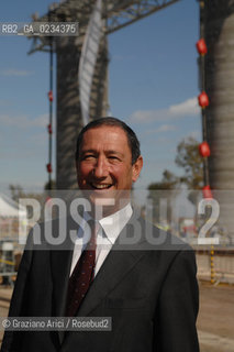 VENEZIA 3 OTTOBRE 2008 - INAUGURAZIONE DEI MOORNIG DOLPHINS PER IL RIGASSIFICATORE ALLARSENALE © MARTA BUSO/ARICI CONSORZIO VENEZIA NUOVA