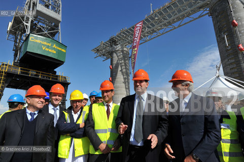 VENEZIA 3 OTTOBRE 2008 - INAUGURAZIONE DEI MOORNIG DOLPHINS PER IL RIGASSIFICATORE ALLARSENALE ©Graziano Arici/Rosebud2 CONSORZIO VENEZIA NUOVA