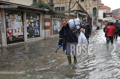 VENEZIA 1/12/08 - ALTA MAREA A VENEZIA ©Graziano Arici/Rosebud2 ACQUA ALTA