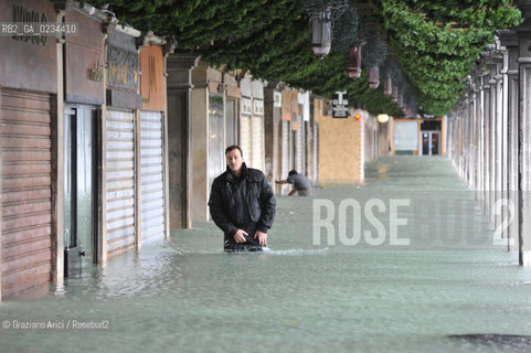VENEZIA 1/12/08 - ALTA MAREA A VENEZIA ©Graziano Arici/Rosebud2 ACQUA ALTA