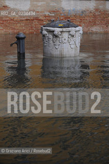 VENEZIA 1/12/08 - ALTA MAREA A VENEZIA © MARTA BUSO/ARICI ACQUA ALTA