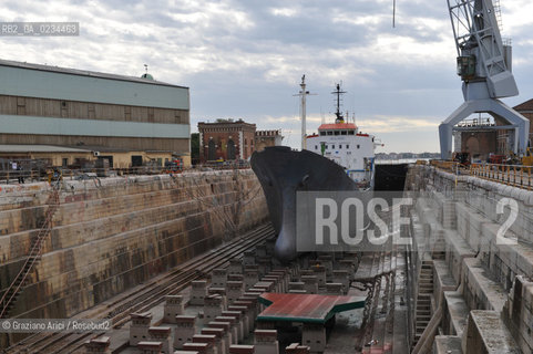 VENEZIA OTTOBRE 2008 BACINI DI CARENAGGIO DELLARSENALE DI VENEZIA ©Graziano Arici/Rosebud2 NAVE CANTIERE NAVALE