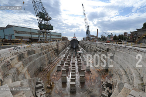 VENEZIA OTTOBRE 2008 BACINI DI CARENAGGIO DELLARSENALE DI VENEZIA ©Graziano Arici/Rosebud2 NAVE CANTIERE NAVALE