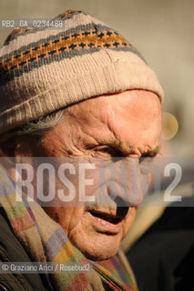 VENICE,15.02.2009.PIAZZA SAN MARCO.THE CARNIVAL OF VENICE 2009:THE FASHION DESIGNER OTTAVIO MISSONI © MARTABUSO/ARICI/GRAZIANERI CARNEVALE MODA