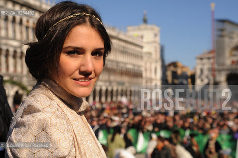 VENICE,15.02.2009.PIAZZA SAN MARCO.THE CARNIVAL OF VENICE 2009.IL VOLO DELLANGELO:MARGHERITA MISSONI © MARTABUSO/ARICI/GRAZIANERI CARNEVALE