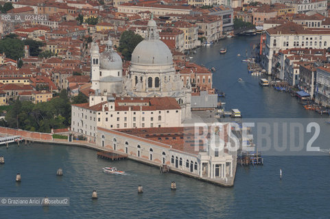 VENEZIA LUGLIO 2009 - FOTO AEREE DELLA PUNTA DELLA DOGANA ©Graziano Arici/Rosebud2