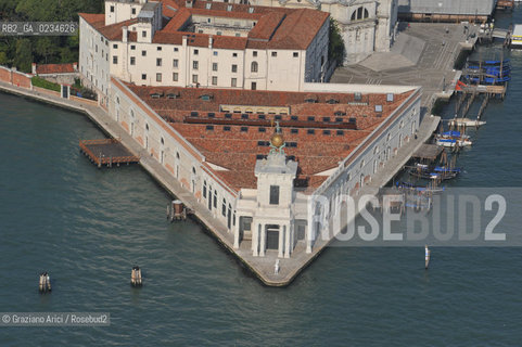 VENEZIA LUGLIO 2009 - FOTO AEREE DELLA PUNTA DELLA DOGANA ©Graziano Arici/Rosebud2