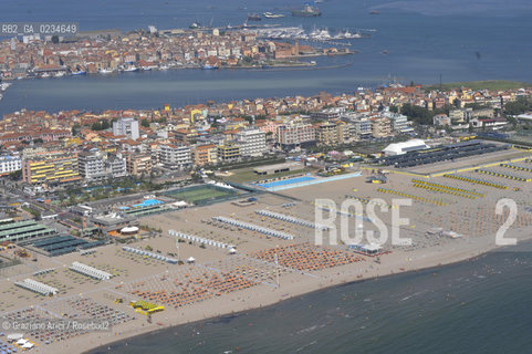 VENEZIA LUGLIO 2009 - FOTO AEREA DELLA SPIAGGIA DI SOTTOMARINA CHIOGGIA ©Graziano Arici/Rosebud2 MARE