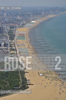 VENEZIA LUGLIO 2009 - FOTO AEREA DELLA SPIAGGIA DI JESOLO ©Graziano Arici/Rosebud2 MARE