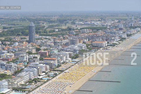 VENEZIA LUGLIO 2009 - FOTO AEREA DELLA SPIAGGIA DI JESOLO ©Graziano Arici/Rosebud2 MARE