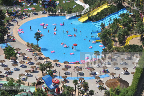 VENEZIA LUGLIO 2009 - FOTO AEREA DEL PARCO DI ACQUALAND A JESOLO ©Graziano Arici/Rosebud2 PISCINA
