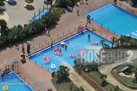 VENEZIA LUGLIO 2009 - FOTO AEREA DEL PARCO DI ACQUALAND A JESOLO ©Graziano Arici/Rosebud2 PISCINA