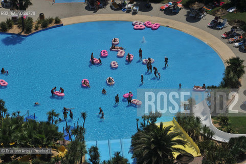VENEZIA LUGLIO 2009 - FOTO AEREA DEL PARCO DI ACQUALAND A JESOLO ©Graziano Arici/Rosebud2 PISCINA